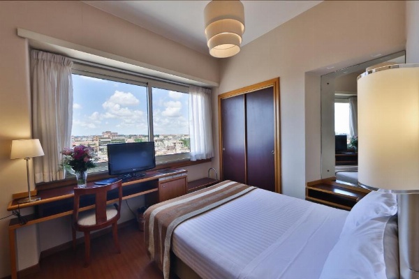 Best Western Hotel Piccadilly image 14